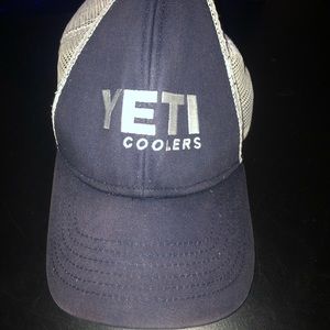 Blue/White Yeti Hat